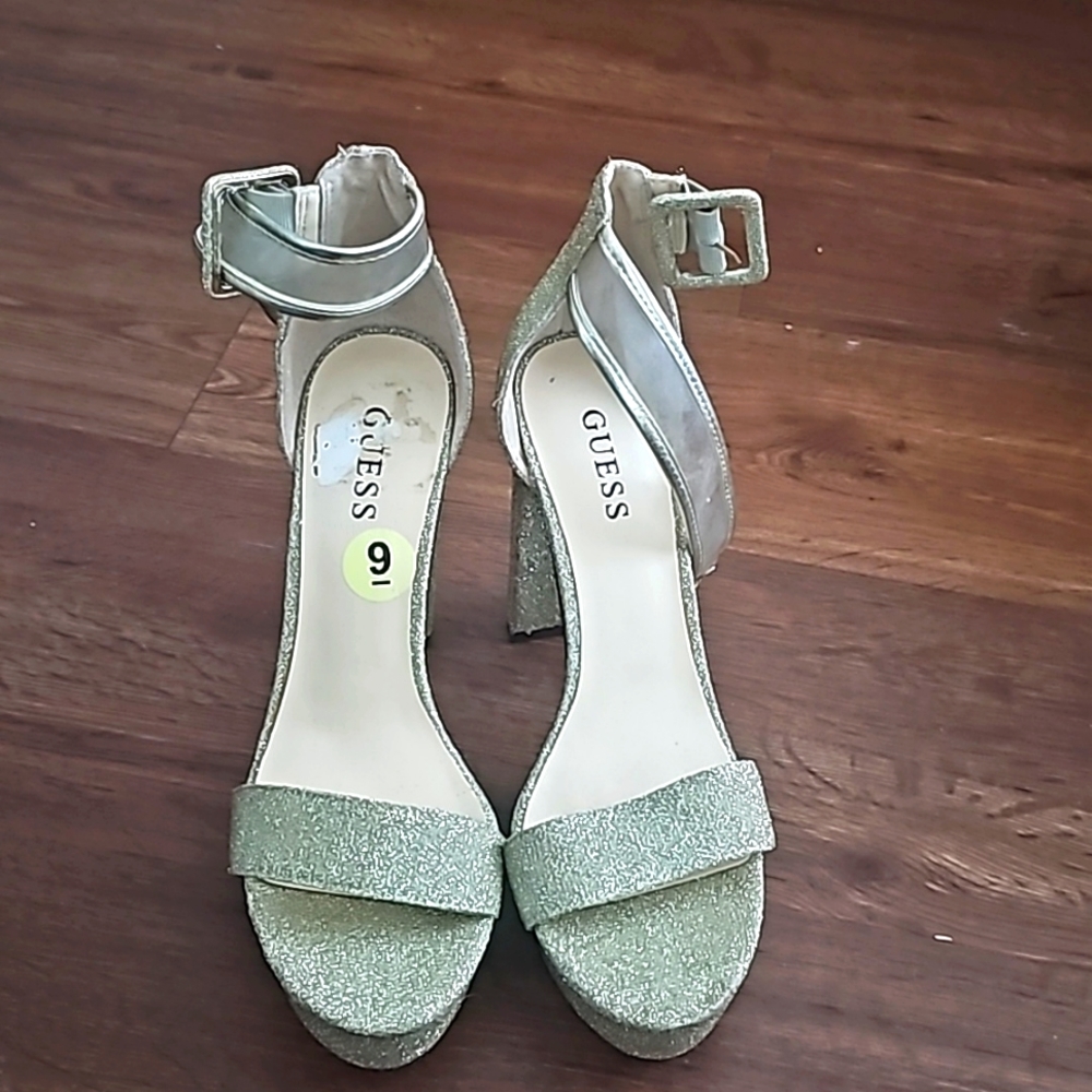 Guess Elegantee Dress Pump Women's SZ 9 M Gold Glitter